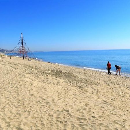 Claire Seaview & Beach-Apartment Montgat Εξωτερικό φωτογραφία
