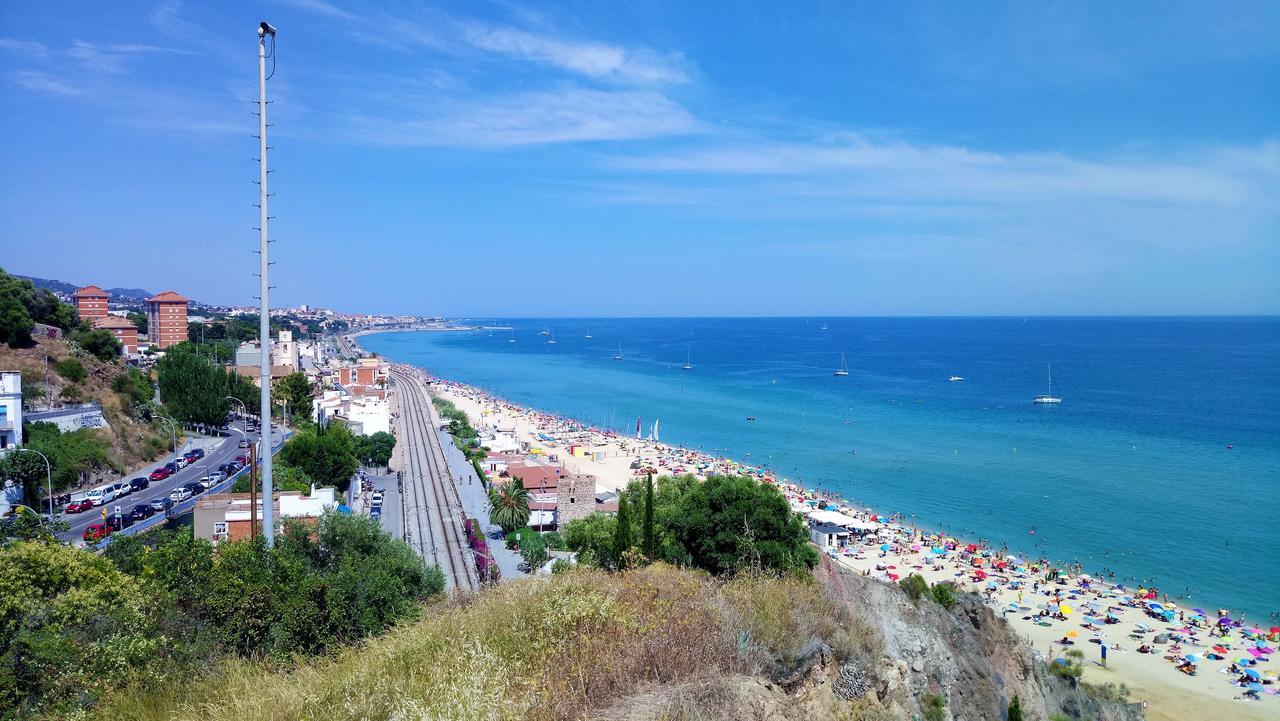 Claire Seaview & Beach-Apartment Montgat Εξωτερικό φωτογραφία