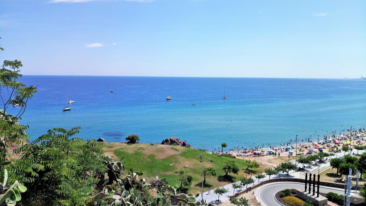 Claire Seaview & Beach-Apartment Montgat Εξωτερικό φωτογραφία